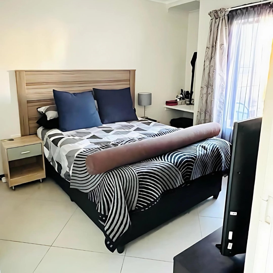 To Let 2 Bedroom Property for Rent in Buh Rein Estate Western Cape